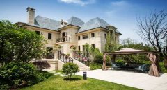 配有约9000㎡国宾级高尔